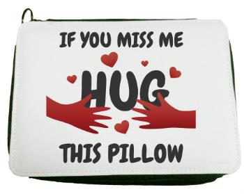 Penál all-inclusive Hug this pillow