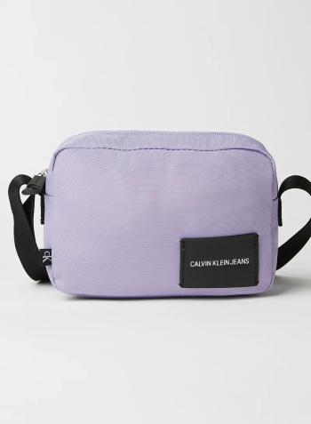 Calvin Klein Calvin Klein fialová crossbody kabelka CAMERA BAG