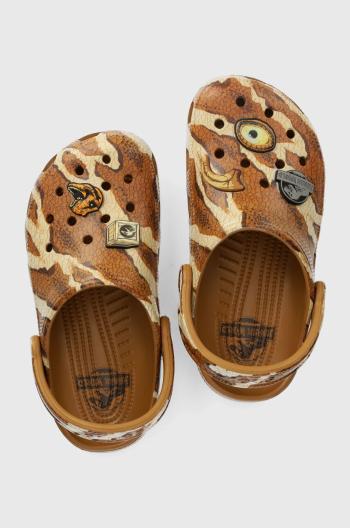 Dětské pantofle Crocs JURASSIC WORLD CLASSIC CLOG hnědá barva