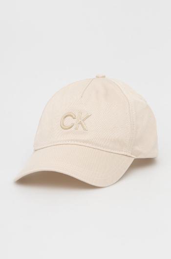 Čepice Calvin Klein béžová barva, s aplikací