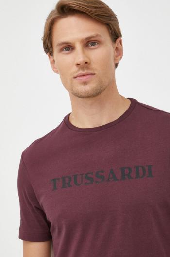 Bavlněné tričko Trussardi vínová barva, s potiskem