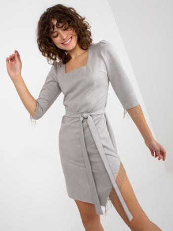 ŠEDÉ ELEGANTNÍ ŠATY -LK-SK-509144.98GREY Velikost: 42