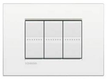 Legrand rám Living&Light bílá LNC4803BN