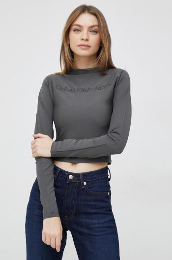 Tričko s dlouhým rukávem Calvin Klein Jeans šedá barva, s pologolfem