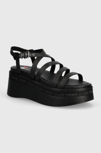 Kožené sandály Tommy Jeans TJW STRAPPY WEDGE SANDAL černá barva, EN0EN02516