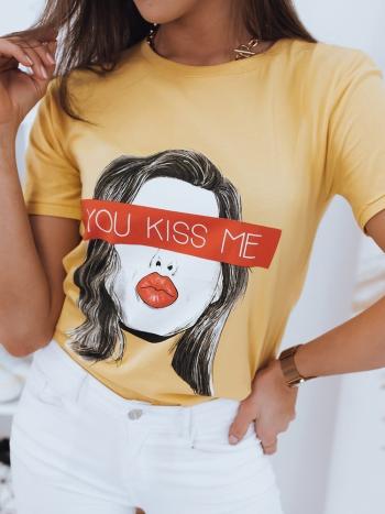 ŽLUTÉ DÁMSKÉ TRIČKO S POTISKEM YOU KISS ME RY1674 Velikost: XL