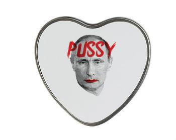 Plechová krabička srdce Pussy Putin