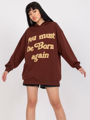 TMAVĚ HNĚDÁ DÁMSKÁ OVERSIZE MIKINA S NÁPISEM FA-BL-7716.39-BROWN Velikost: ONE SIZE