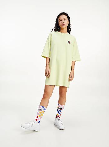 Tommy Hilfiger Tommy Jeans dámské limetkové oversize šaty TJW OVERSIZED BADGE TEE DRESS