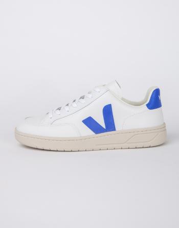 Veja V-12 Extra White Paros 46