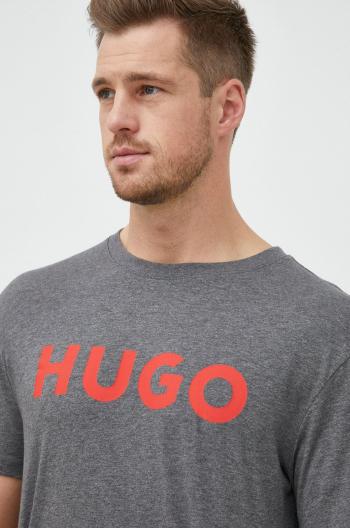 Bavlněné tričko HUGO šedá barva, s potiskem