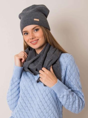 DÁMSKÝ ŠEDÝ KOMPLET ŠÁLY A ČEPICE JK-KMPL-1.14-GREY Velikost: ONE SIZE