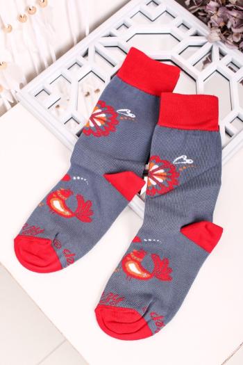 Červeno-šedé ponožky Folk Zamilované Ptáčci