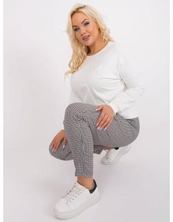 Dámská halenka plus size s kapsami s nášivkami BLEDA ecru 