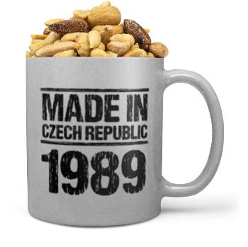 Hrnek Made In (rok: 1989, Náplň hrníčku: Směs slaných oříšků)