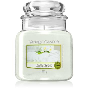 Yankee Candle Fluffy Towels vonná svíčka Classic střední 411 g