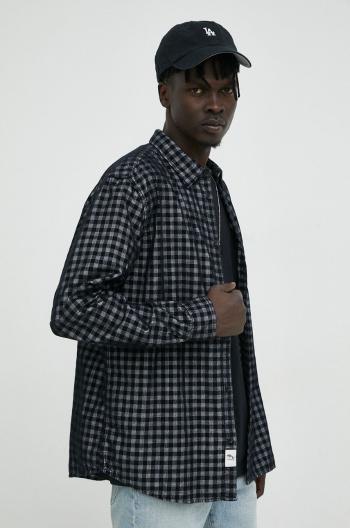 Bavlněné tričko Wrangler černá barva, regular, s klasickým límcem