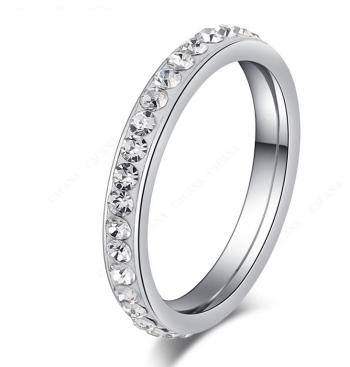 Ziskoun Decentní prsten z chirurgické oceli s malými zirkonky SR000048 Velikost: 6