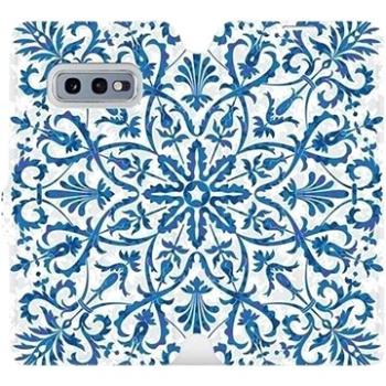 Flipové pouzdro na mobil Samsung Galaxy S10e - ME01P Modré květinové vzorce (5903226814190)