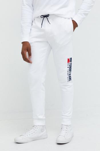 Tepláky Tommy Jeans pánské, bílá barva, s potiskem