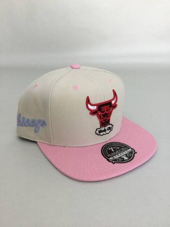 Mitchell & Ness Fullcap Chicago Bulls Hop On Fitted off white - 7 3/8