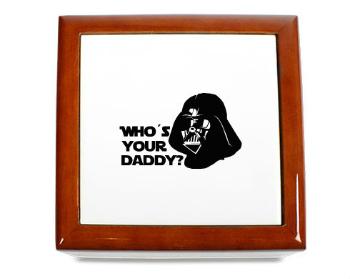 Dřevěná krabička Who is your daddy