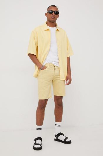 Džínová košile Levi's pánská, žlutá barva, relaxed, s klasickým límcem