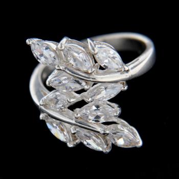 Stříbrný prsten 14831