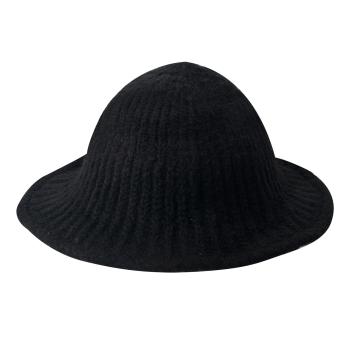 Černý zimní klobouk JZCA0018Z