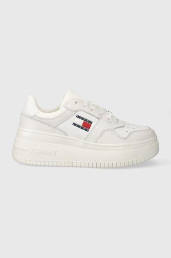 Sneakers boty Tommy Jeans TJW RETRO BASKET FLATFORM bílá barva, EN0EN02536