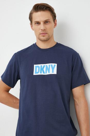 Bavlněné tričko Dkny tmavomodrá barva, s potiskem