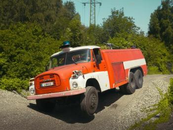 Terénní jízda hasičským vozem Tatra 148
