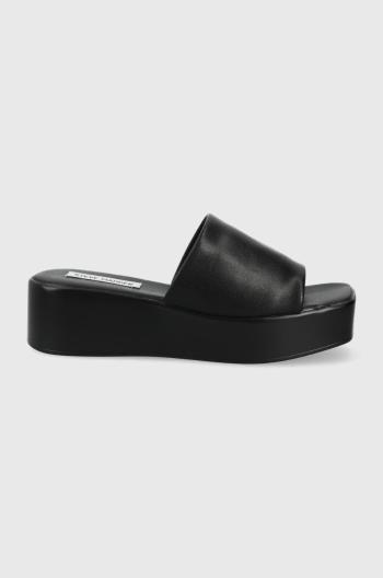 Kožené pantofle Steve Madden Blurr dámské, černá barva, na platformě