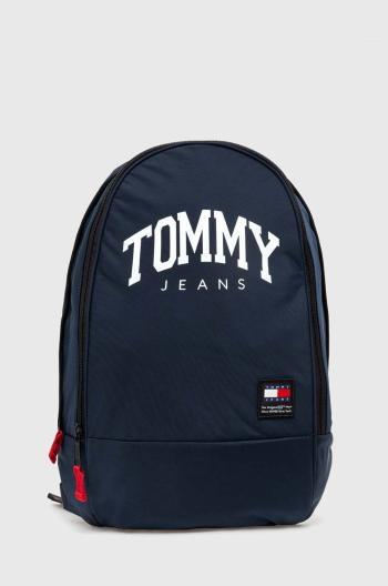 Batoh Tommy Jeans pánský, tmavomodrá barva, velký, s potiskem, AM0AM12129