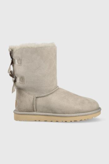 Semišové sněhule UGG W Bailey Bow Ii šedá barva