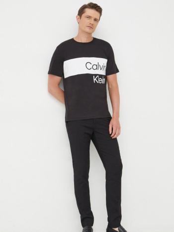 Calvin Klein pánské černé tričko INSTITUTIONAL BLOCKING - S (BEH)