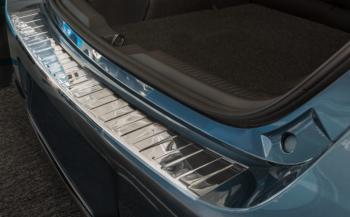 Ochranná lišta hrany kufru Toyota Auris TS 2015-2019 (combi, matná)
