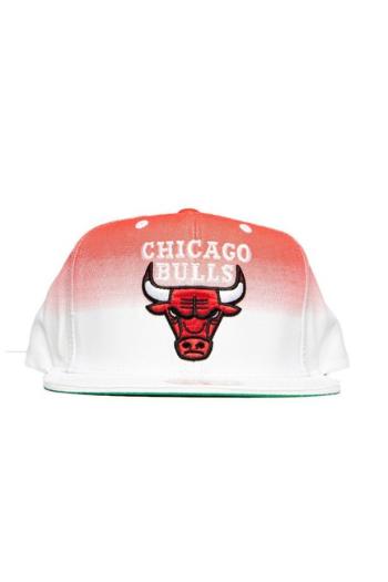 Mitchell & Ness snapback Chicago Bulls white/red Colour Fade Snapback - UNI