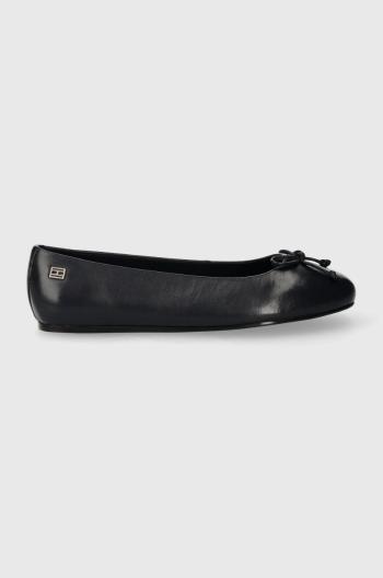 Kožené baleríny Tommy Hilfiger ESSENTIAL LEATHER BALLERINA tmavomodrá barva, FW0FW07768