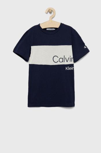 Dětské bavlněné tričko Calvin Klein Jeans tmavomodrá barva