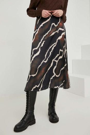Hedvábná sukně Answear Lab černá barva, maxi, áčková