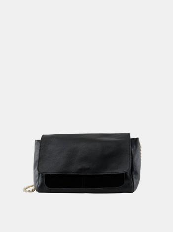 Černá kožená crossbody kabelka Pieces Gunna