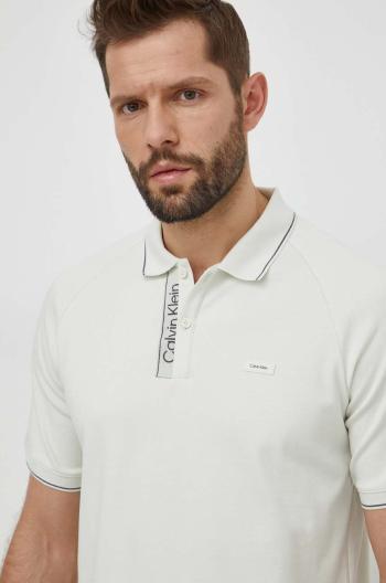 Bavlněné polo tričko Calvin Klein zelená barva, s aplikací, K10K112463