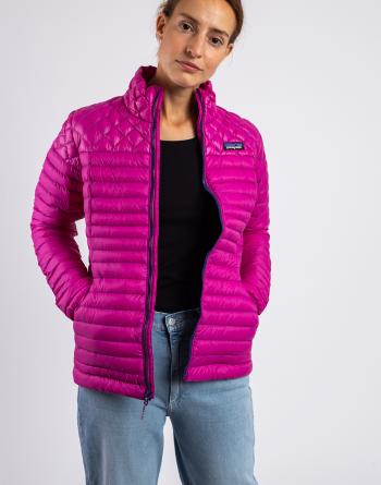 Patagonia W's AlpLight Down Jacket Amaranth Pink XS