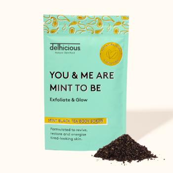 Delhicious Mint Black Tea Body Scrub tělový peeling 100 g