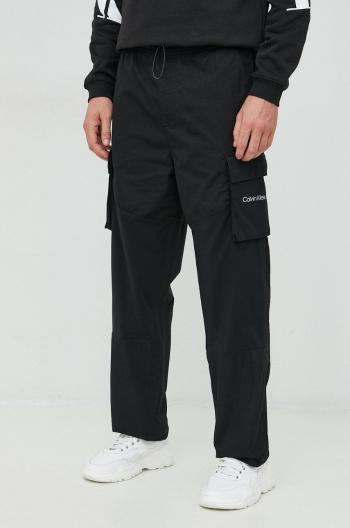Bavlněné kalhoty Calvin Klein Jeans pánské, černá barva, ve střihu cargo