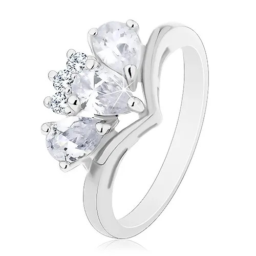 Prsten se zahnutými rameny, tři čiré zirkonové slzičky a kulaté zirkony - Velikost: 54