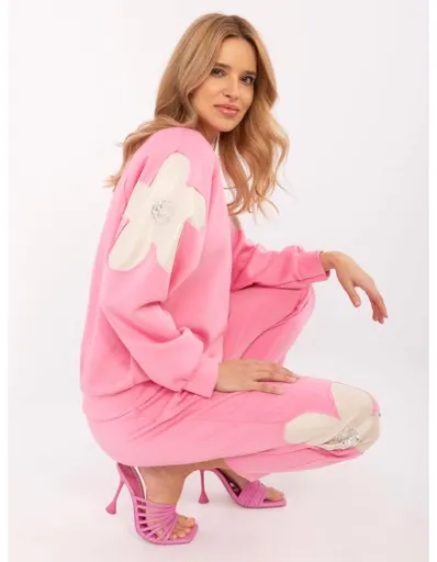 Růžový dvoudílný komplet s flitry