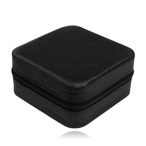Černá šperkovnice se strukturovaným povrchem a zapínáním na zip