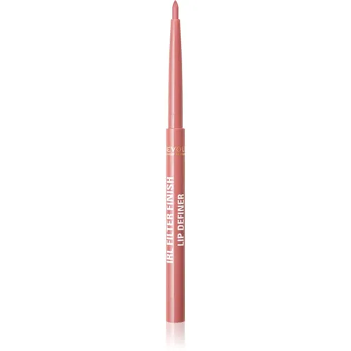Makeup Revolution IRL Filter krémová tužka na rty s matným efektem odstín Chai Nude 0,18 g
